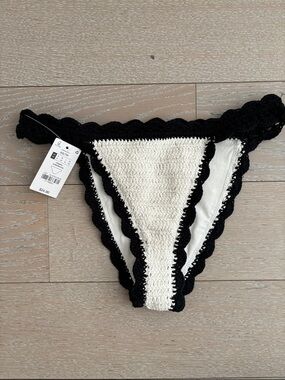 Crochet Cheeky bikini bottom XS